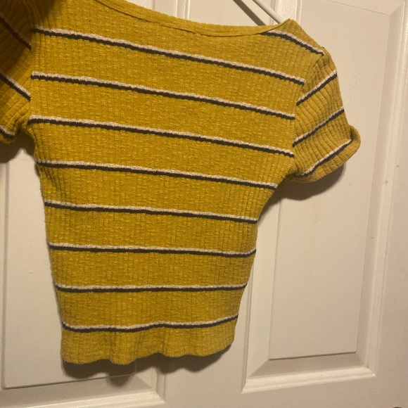 Top - Picture 2 of 3